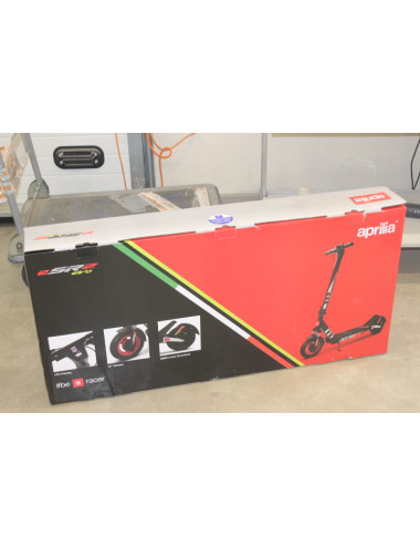 SALE OUT. Aprilia Electric Scooter E-SR2 EVO, Black/Red | Aprilia | E-SR2 EVO | Electric Scooter | 500 W | 25 km/h | 10 " | Blac