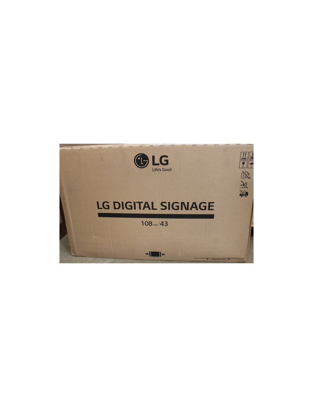 SALE OUT. | LG | 43UH7J-H | 43 " | Landscape/Portrait | 24/7 | WebOS | Wi-Fi | DAMAGED PACKAGING, UNPACKED, USED | 700 cd/m | 8 