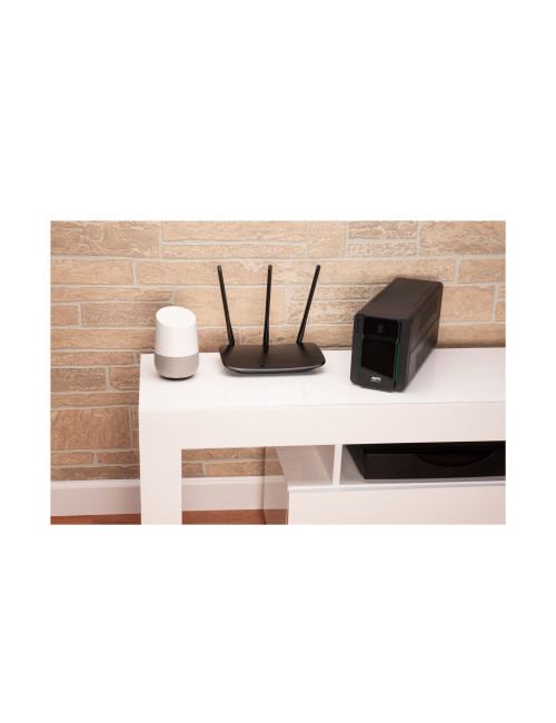 Schneider Electric APC Easy UPS | BVX700LI | 700 VA | 360 W