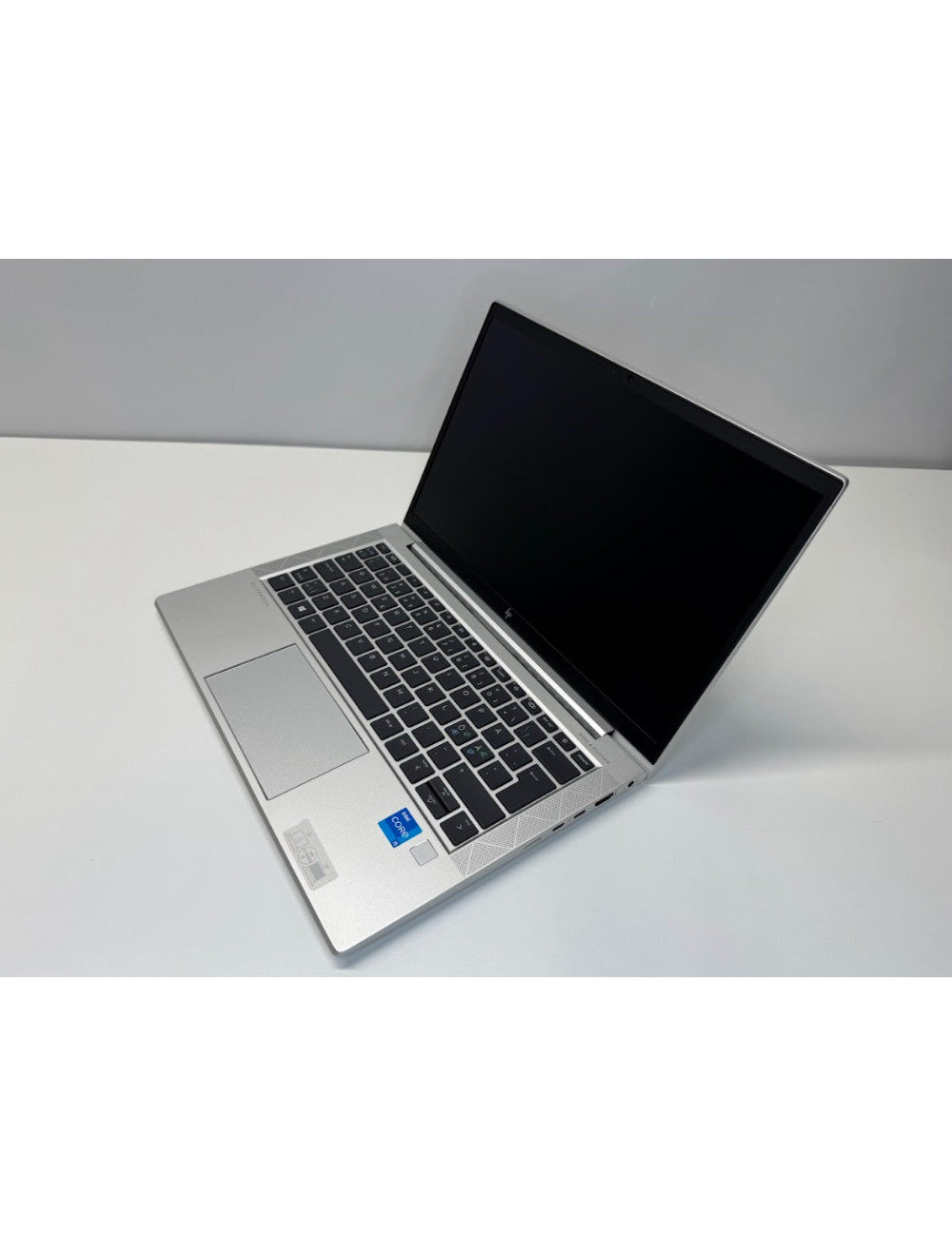 HP | REFURBISHED Grade A HP EliteBook 830 G8 | 13.3 " | FHD | Intel Core i5 | i5-1135G7 | 8 GB | Solid-state drive capacity 256 
