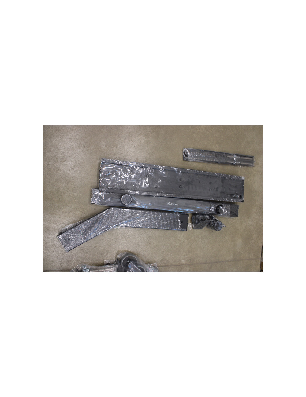 SALE OUT. | EDBAK | TR18 | Trolleys & Stands | 60-98 " | Maximum weight (capacity) 80 kg | DAMAGED PACKAGING, SCARTCHED | Black