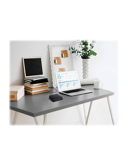 D-Link | Switch | DGS-1005P | Unmanaged | Desktop | Gigabit Ethernet (copper) ports quantity 5 | Power over Ethernet (PoE) ports