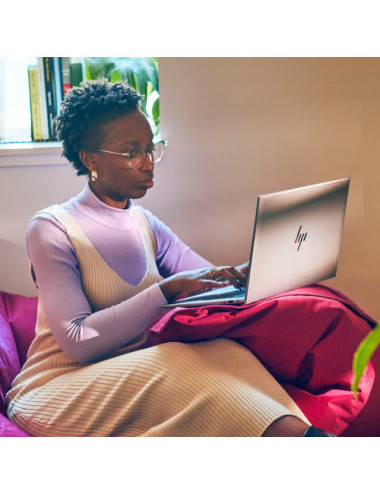 HP ZBook Firefly 14" G10...