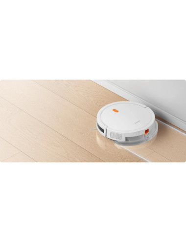 Xiaomi E5 cleaning robot...