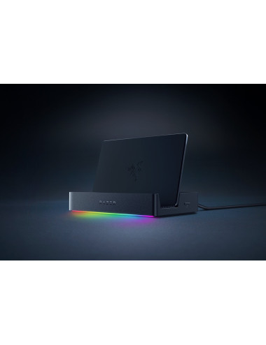 Razer | Handheld Dock Chroma - USB Type C 6-in-1 Docking Station