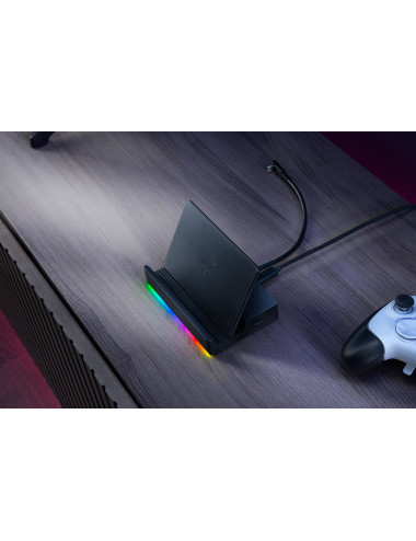 Razer | Handheld Dock Chroma - USB Type C 6-in-1 Docking Station