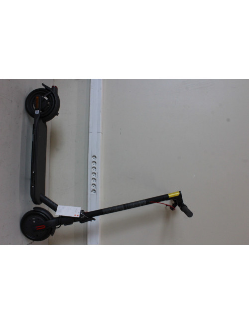SALE OUT. Xiaomi Electric Scooter 4 Lite EU | Xiaomi Electric Scooter 4 Lite EU | 300 W | 25 km/h | 8.5 " | 3 month(s) | Black |
