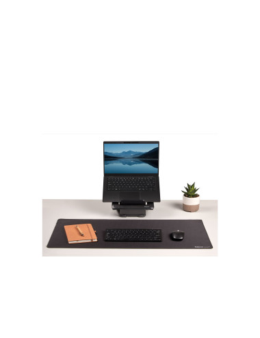 Fellowes Breyta Desk Mat - Black | Fellowes