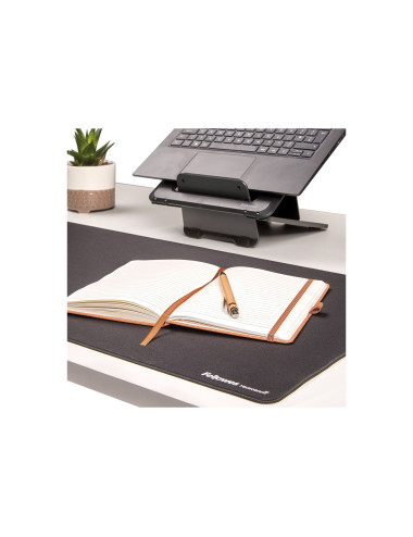 Fellowes Breyta Desk Mat - Black | Fellowes