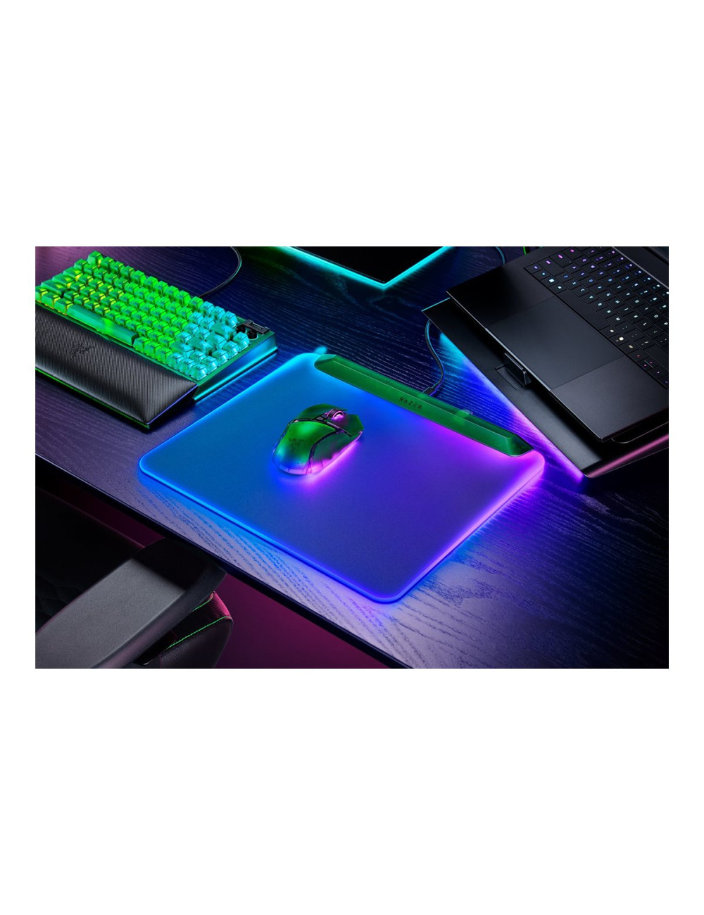 Razer Firefly V2 Pro Phantom Green Edition - Fully Illuminated