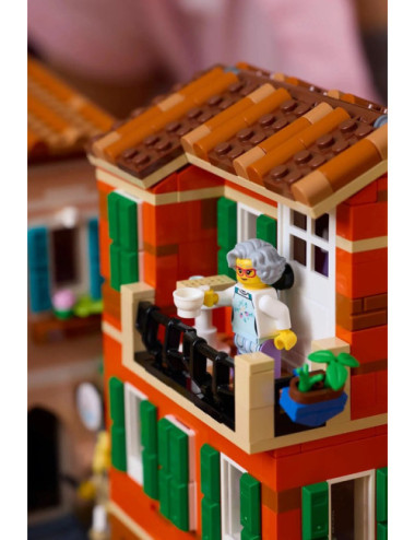 LEGO IDEAS 21359 Italian...