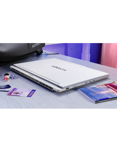 Lenovo Legion 7 16IAX10 | Glacier White | 16 " | OLED | WQXGA | 2560 x 1600 pixels | Intel Core Ultra 9 | 275HX | 32 GB | CSODIM