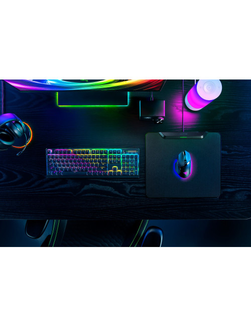 Razer | Wireless Charging Gaming Mouse Mat and Puck, Hard Edition | HyperFlux V2 Wireless Charging System | Gaming Mouse Mat | 3