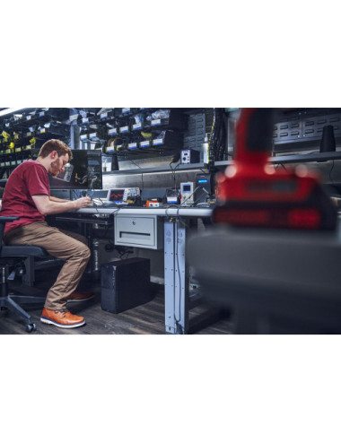 HP Z2 Tower G9 i7-14700...