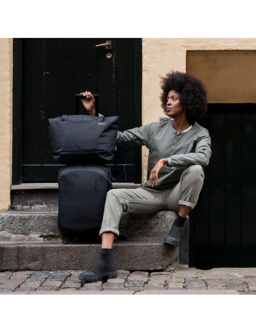 Thule Subterra 2 | Tote | Black | 10.9-16 "