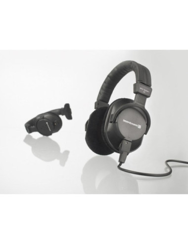 Beyerdynamic DT 250...