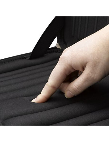 Case Logic | QNS111K | Fits up to size 12 " | Sleeve | Black