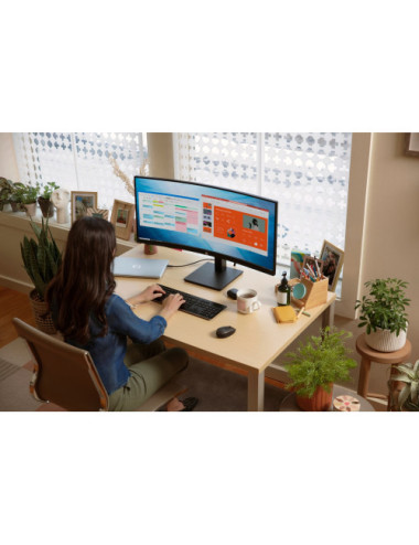 HP P34hc G4 WQHD USB-C...